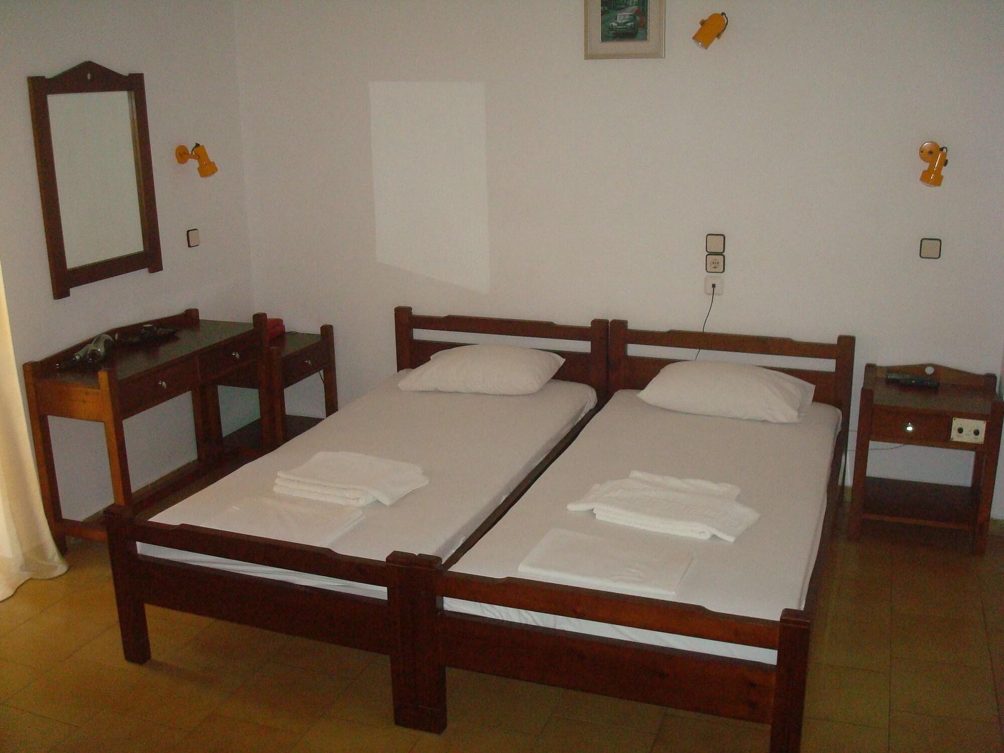 Hotel Aghas Paleochora Exterior foto