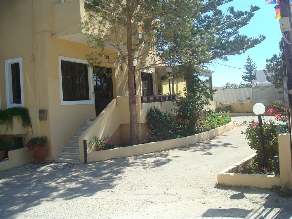 Hotel Aghas Paleochora Exterior foto
